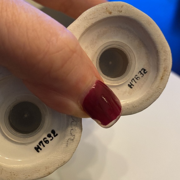 VINTAGE LEFTON ANTHROPOMORPHIC CHICKS W/DAISY HATS SALT/PEPPER SET H7632 - Picture 8 of 8